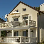 Heimbring Apartment